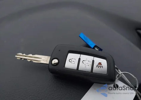 2016 Nissan Rogue S z USA, uszkodzony, nr VIN KNMAT2MV7GP707532